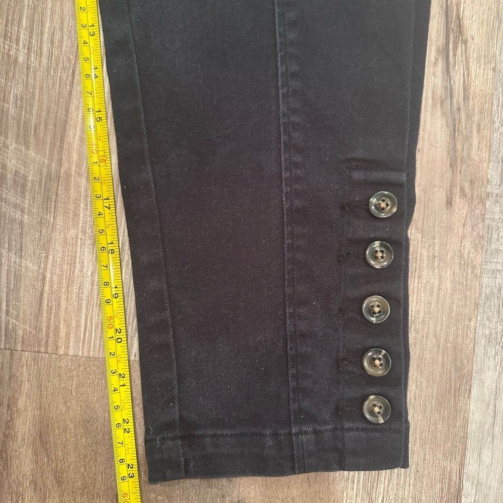 Who What Wear Black High Rise Jeans Classic Style Buttons on Leg Sz 2 Versatile - Picture 5 of 7